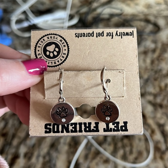 Pet friends paw print earrings - Picture 2 of 2